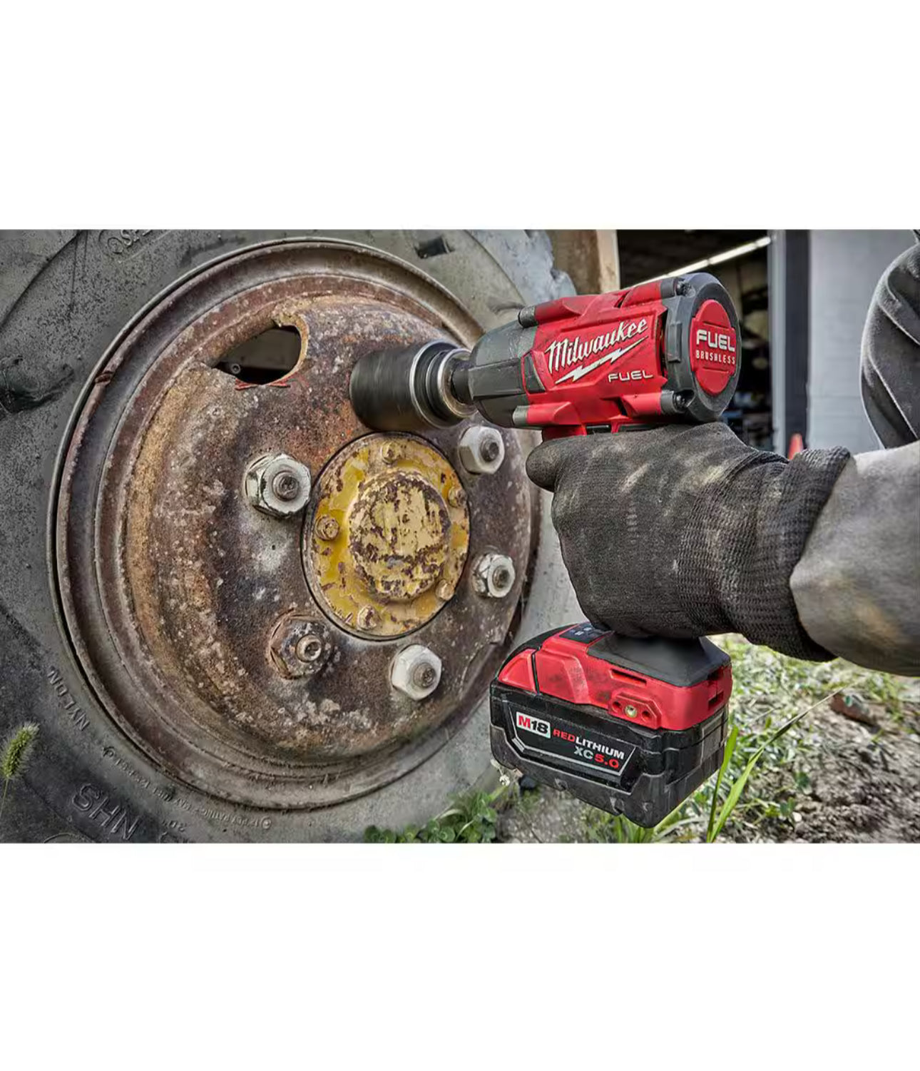 Milwaukee M18 Fuel Mid Torque 1/2” Impact Wrench (2962-20)