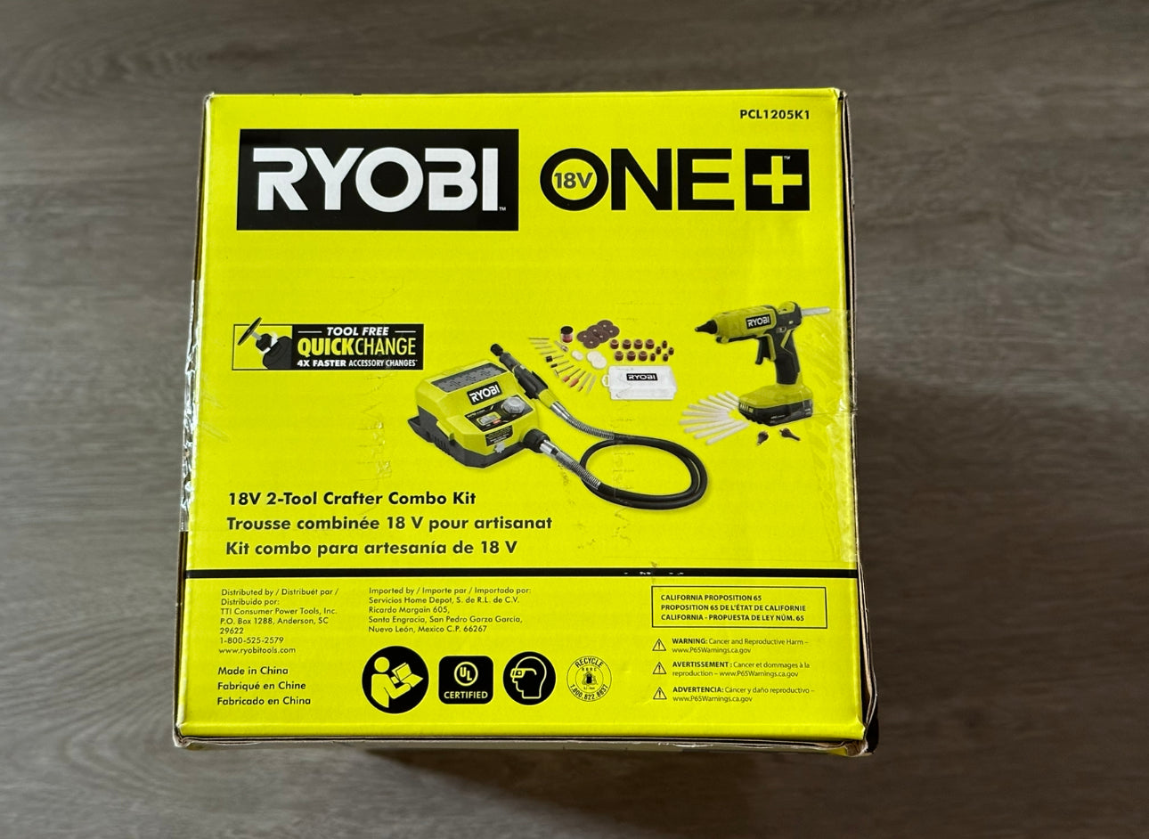 RYOBI one+ Rotary Tool Station mit Heißklebepistolen-Set