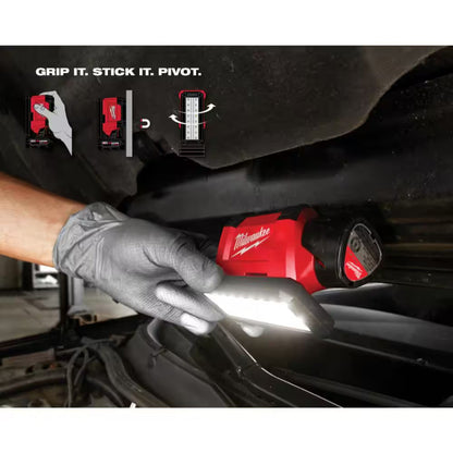 Milwaukee M12 ROVER service flood light features