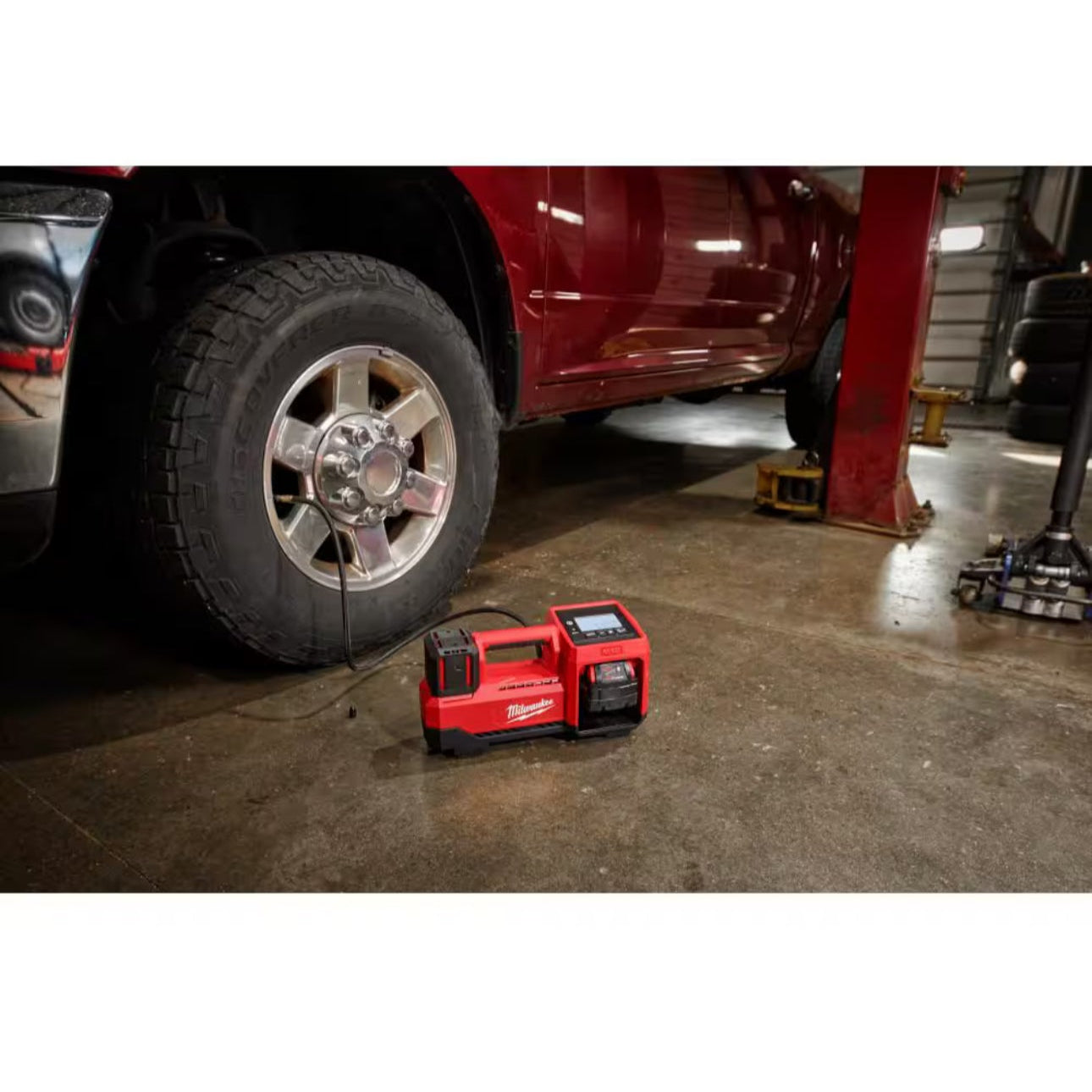 Milwaukee Professional Portable Air Pump