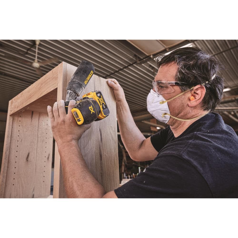 dewalt-20-v-max-brushless-5-in-random-orbit-sander-bare-tool-dcw210b-detail-view-6